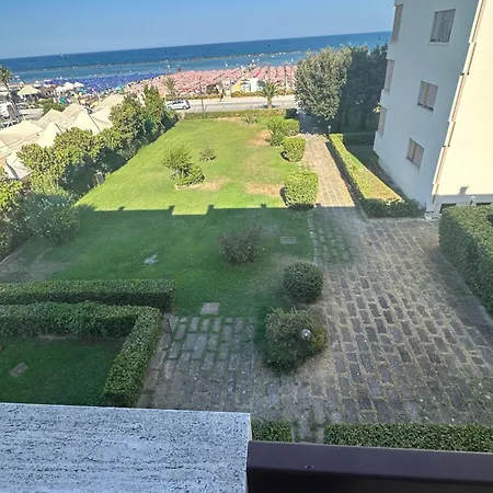 Manna Sul Mare * Villa Rosa Di Martinsicuro